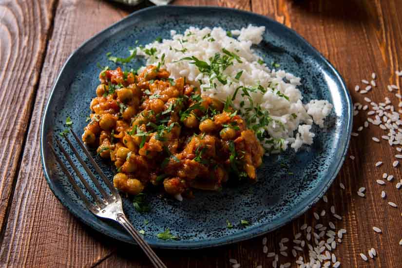 Arroz bastami con verduras al curry