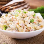 Cómo hacer una ensaladilla de bonito fresco