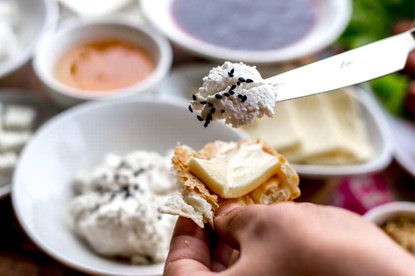 Cómo se hace la crema de queso de torta de casar